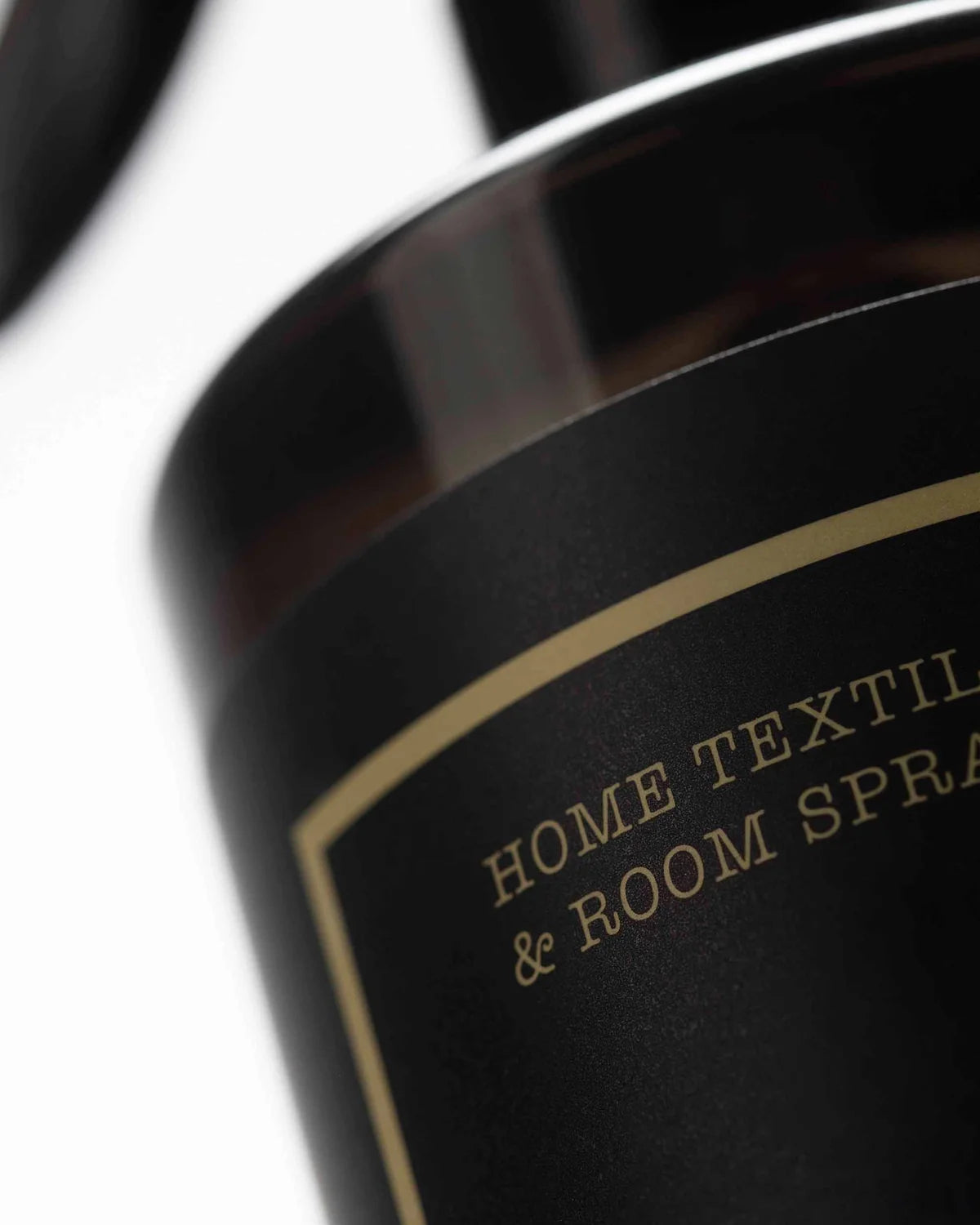 Spray Tessuti e Ambiente Santal & Tonka 500 ml – Cereria Mollá 1899