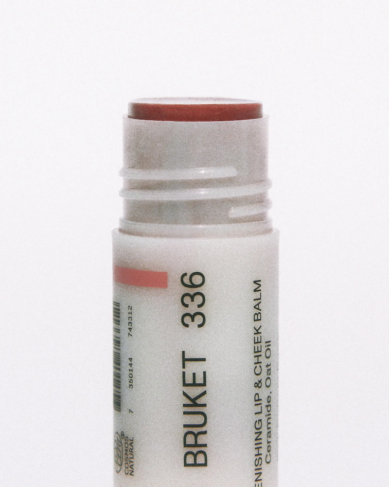 L:A Bruket 336 pink currant berry Replenishing Lip & Cheek Balm 14 g, foto 2