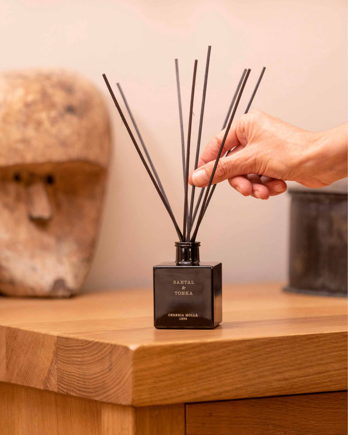 Diffusore Mikado Santal & Tonka Cereria Mollá 100 ml – ambientazione